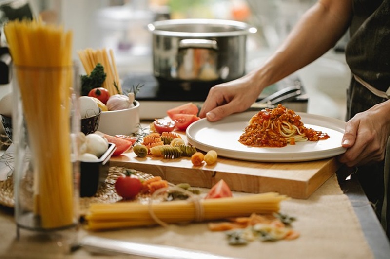 Principais cuidados com alimentos na sua cozinha Proteja sua saúde